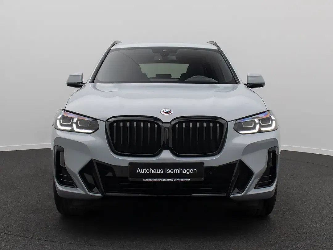 BMW X3 - Thumbnail 2