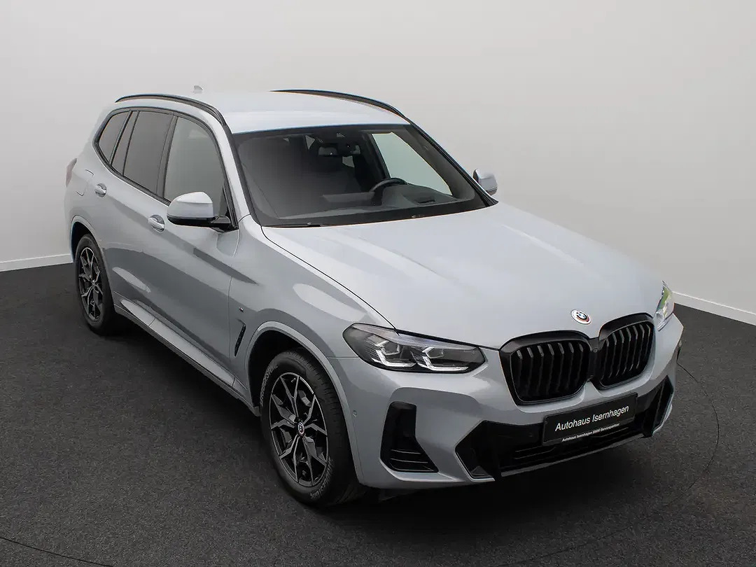 BMW X3 - Thumbnail 3