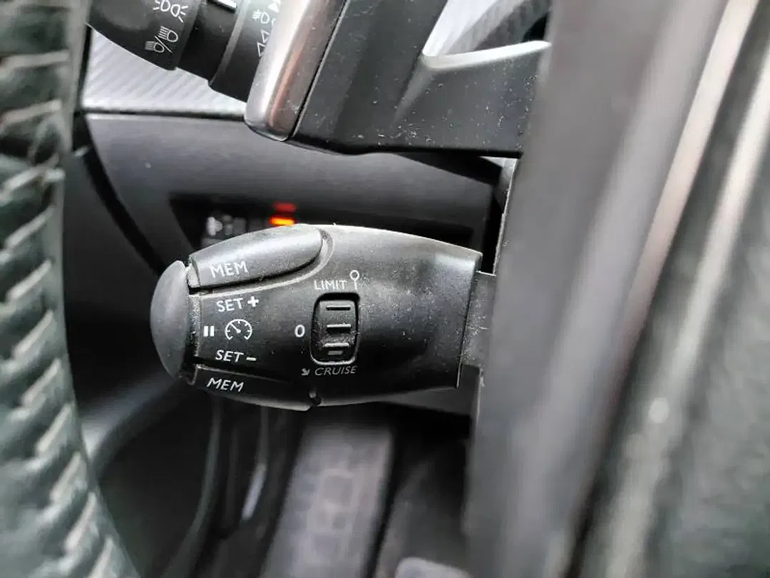 Peugeot 2008 - Thumbnail 14