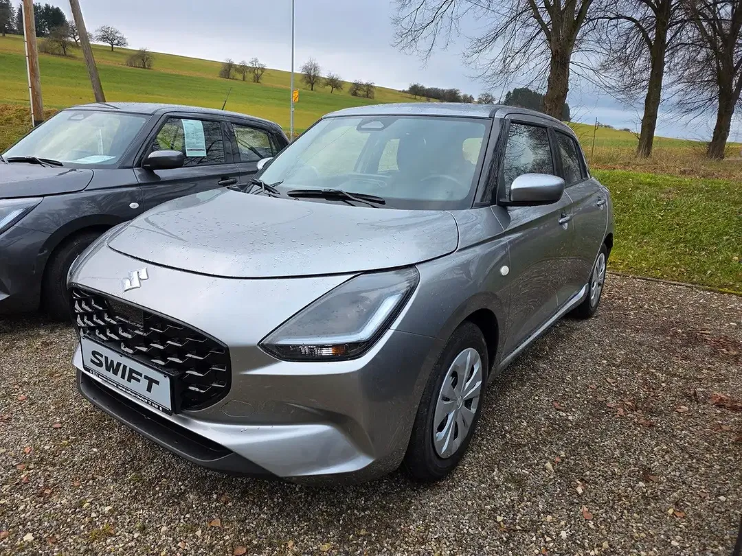 Suzuki Swift - Thumbnail 1