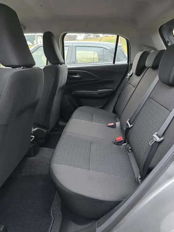 Suzuki Swift - Thumbnail 12
