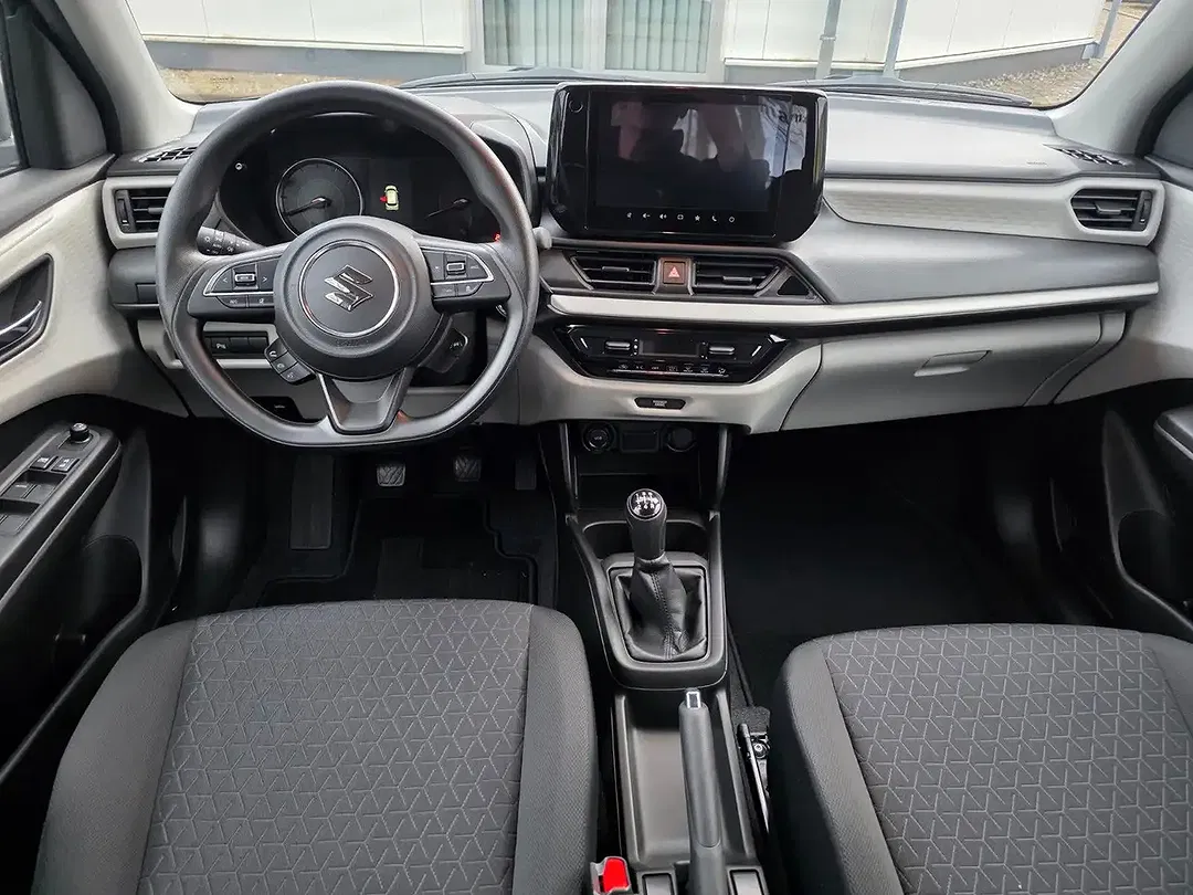 Suzuki Swift - Thumbnail 9