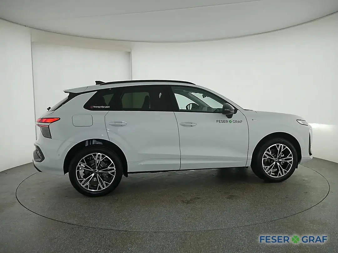 Audi Q3 - Thumbnail 12