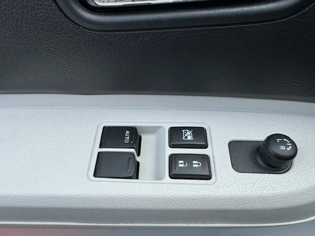 Suzuki Ignis - Thumbnail 14
