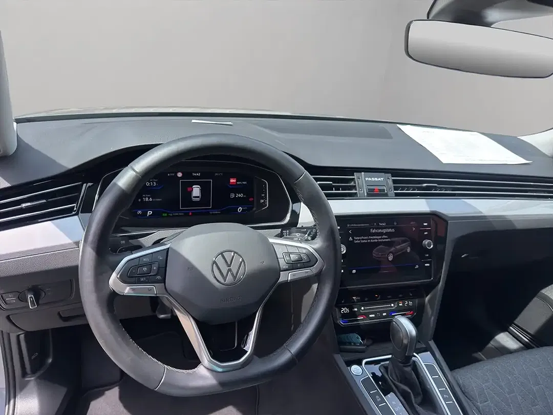 Volkswagen Passat Variant - Thumbnail 14
