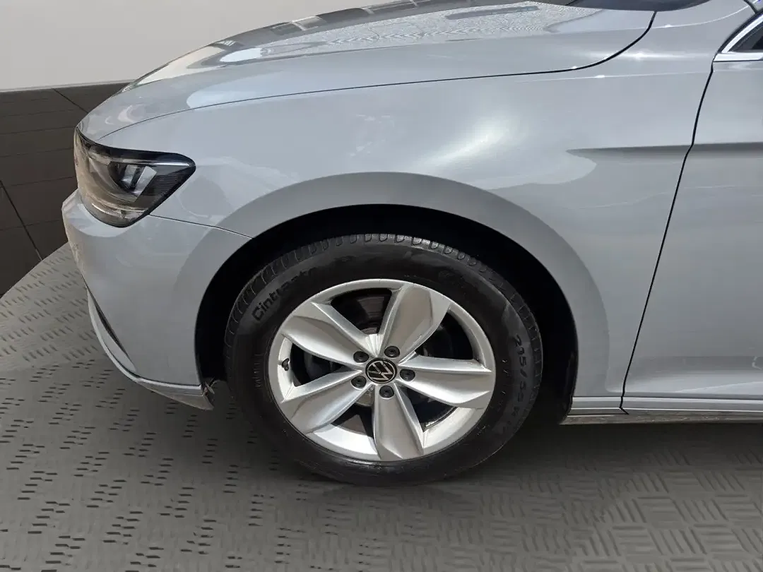 Volkswagen Passat Variant - Thumbnail 3