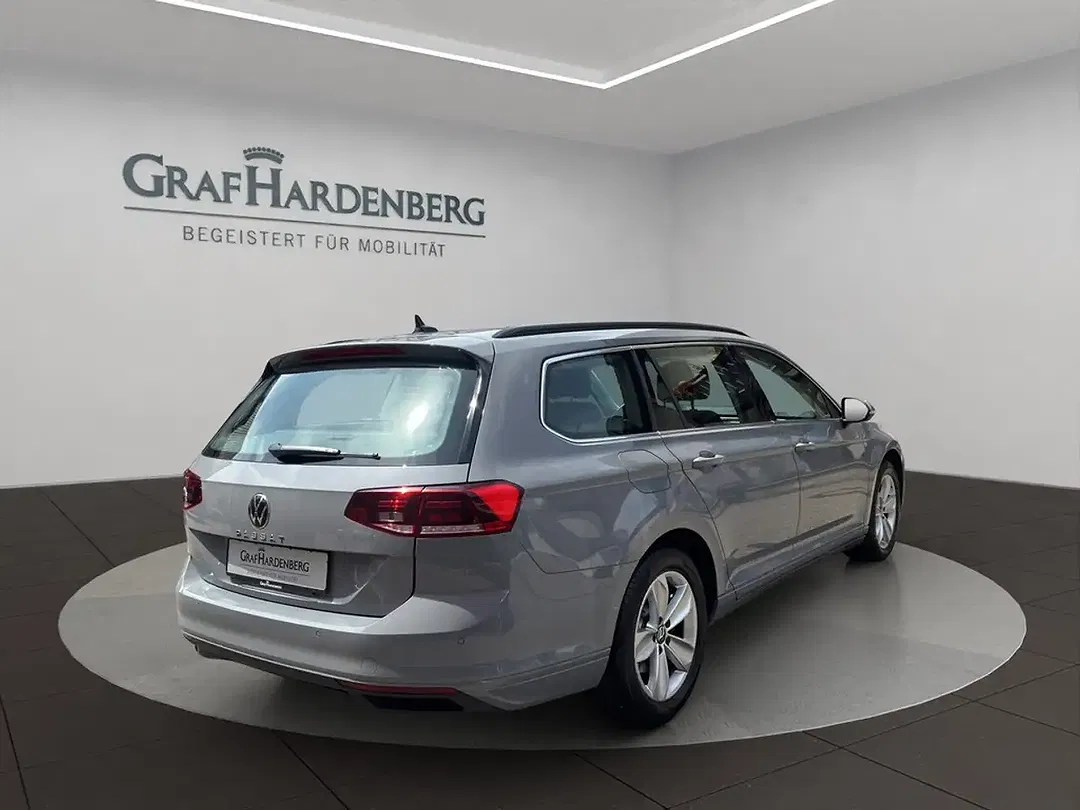 Volkswagen Passat Variant - Thumbnail 6