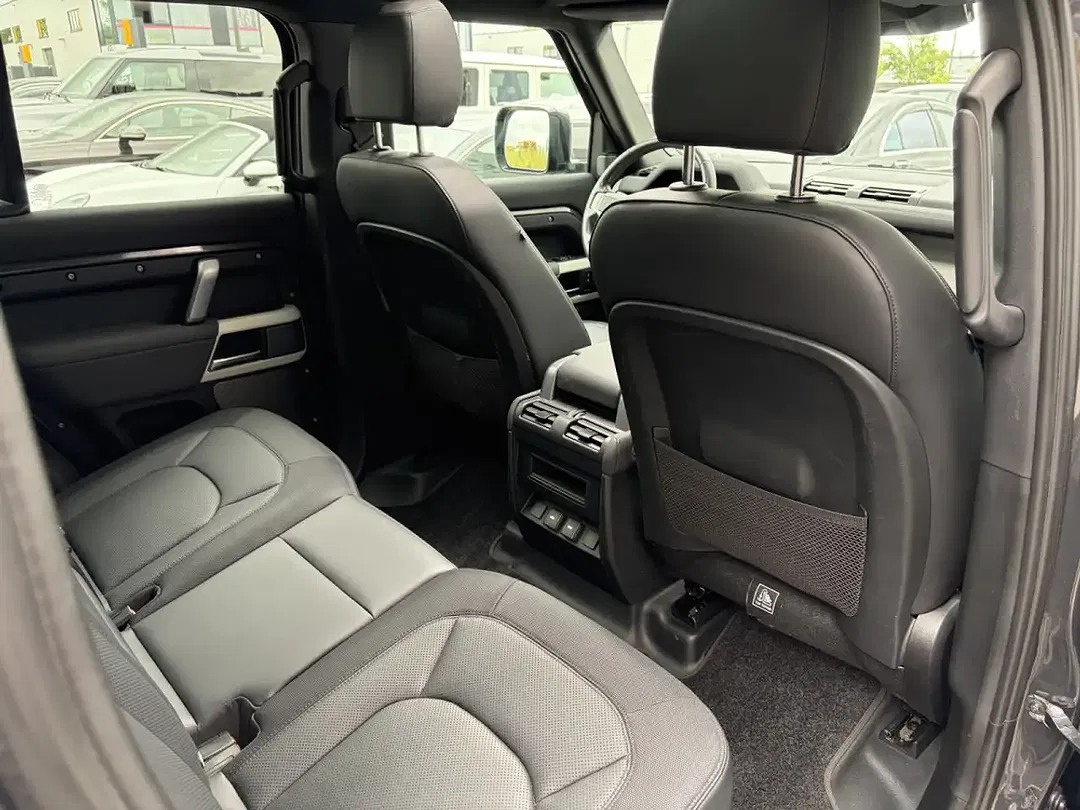 Land Rover Defender - Thumbnail 15