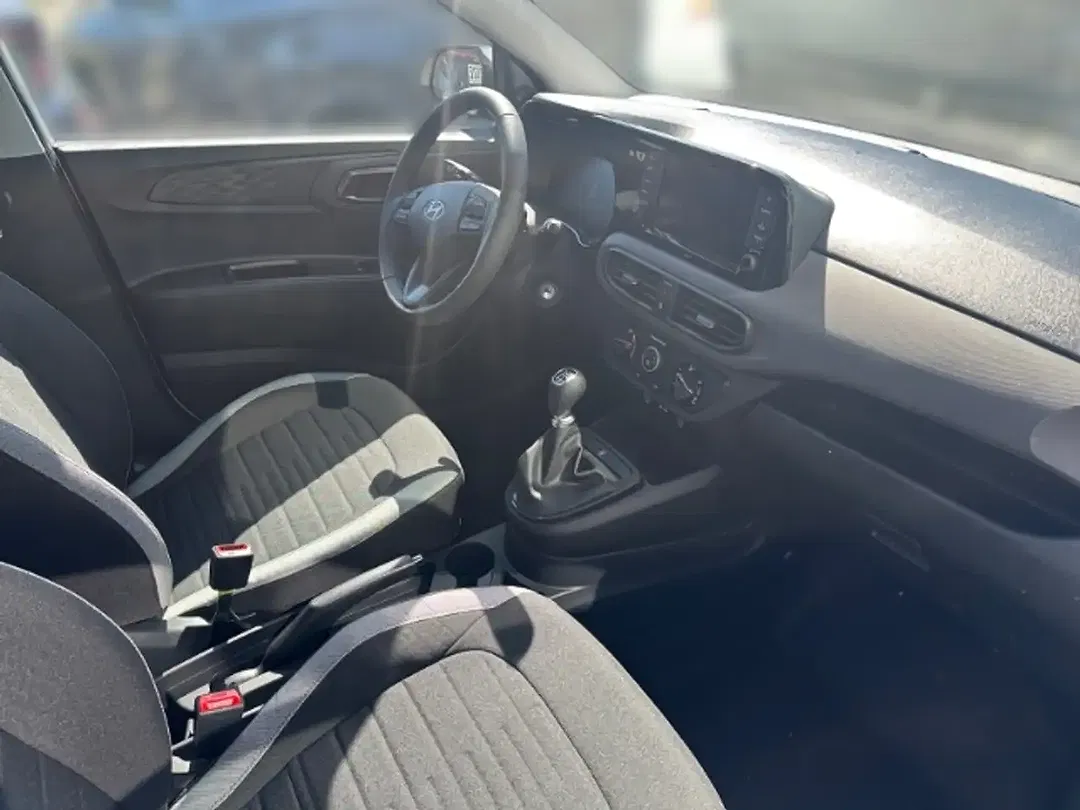 Hyundai i10 - Thumbnail 12