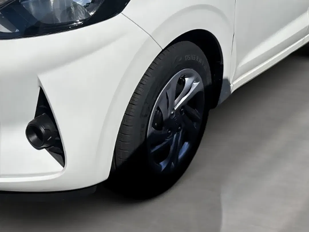 Hyundai i10 - Thumbnail 6