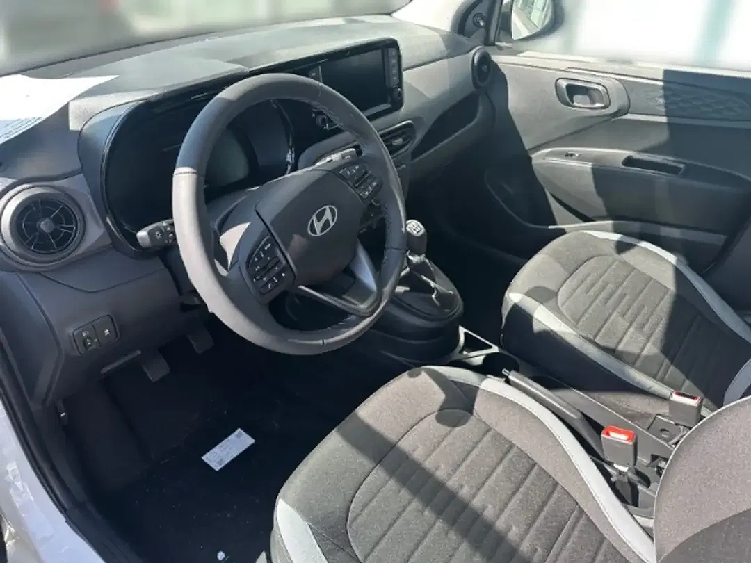 Hyundai i10 - Thumbnail 7