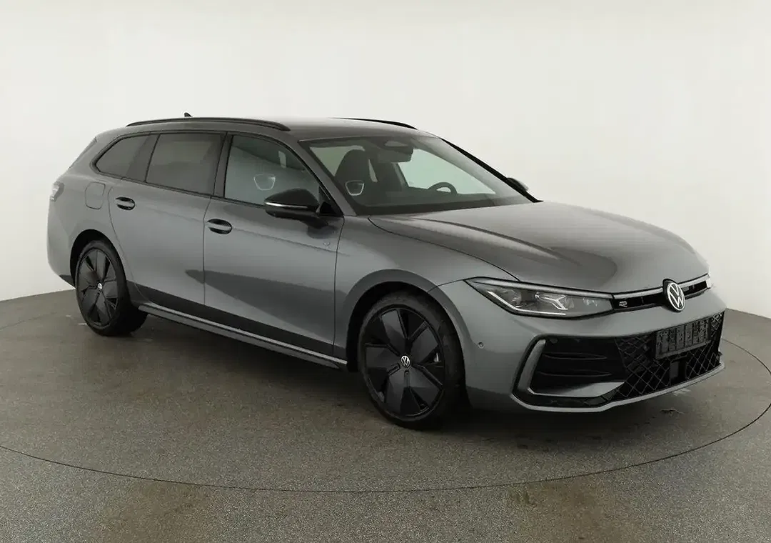 Volkswagen Passat Variant - Thumbnail 1