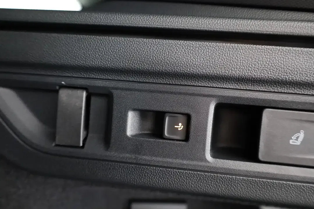 Volkswagen Passat Variant - Thumbnail 12