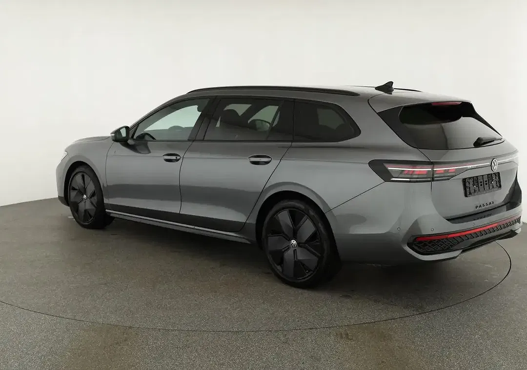 Volkswagen Passat Variant - Thumbnail 3