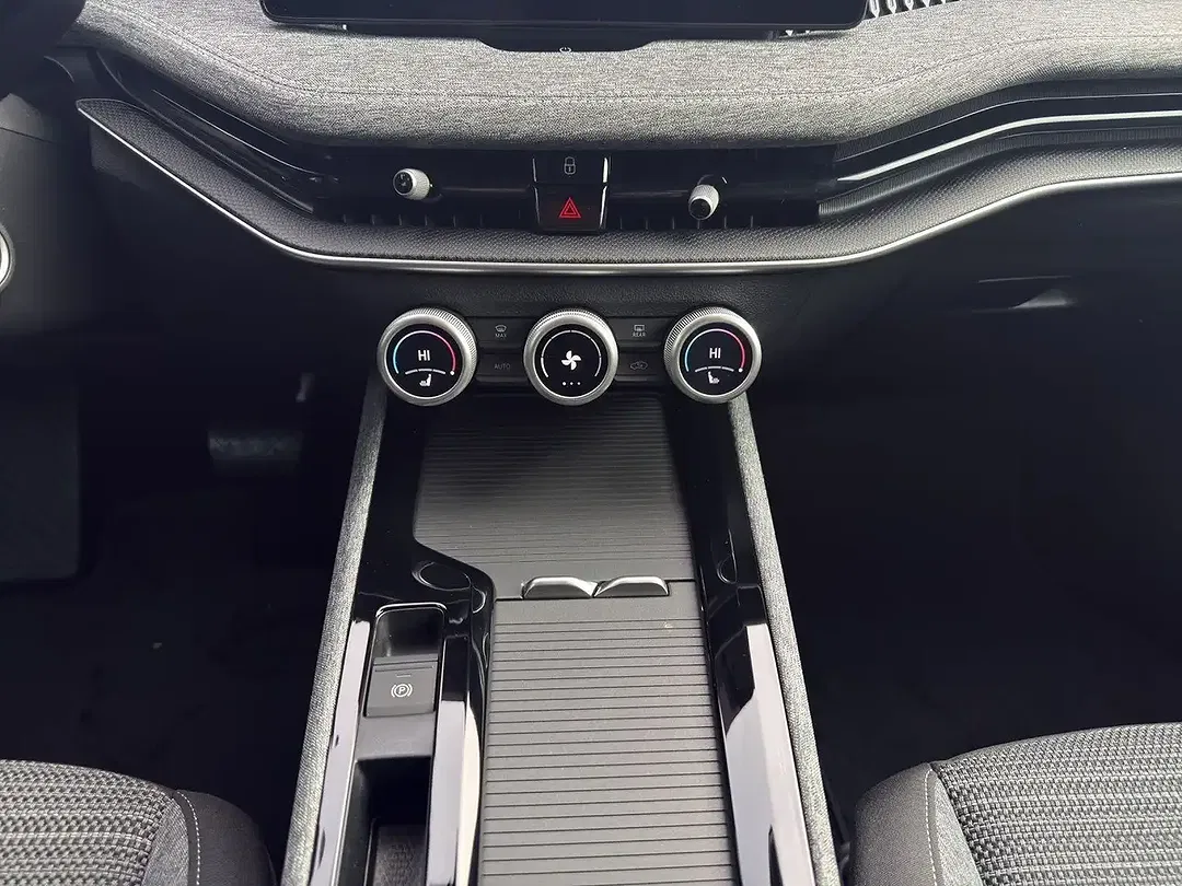 Skoda Superb - Thumbnail 8
