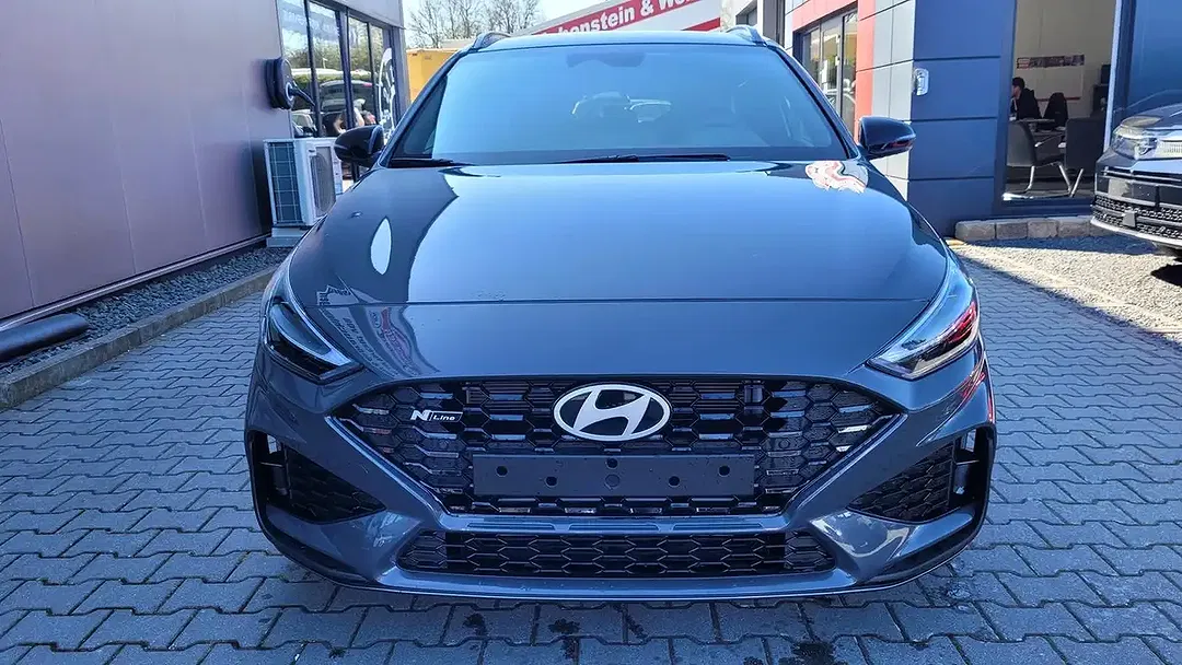 Hyundai i30 - Thumbnail 2