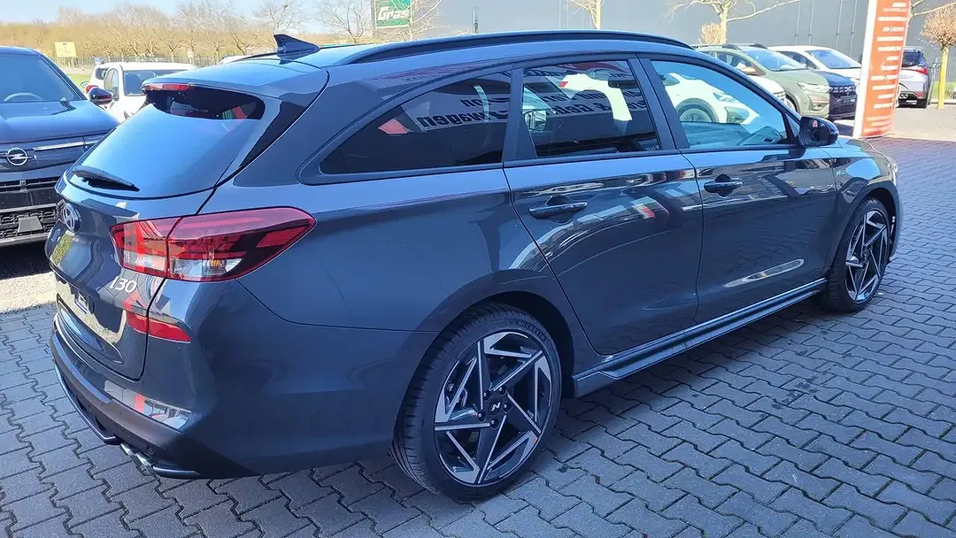 Hyundai i30 - Thumbnail 4