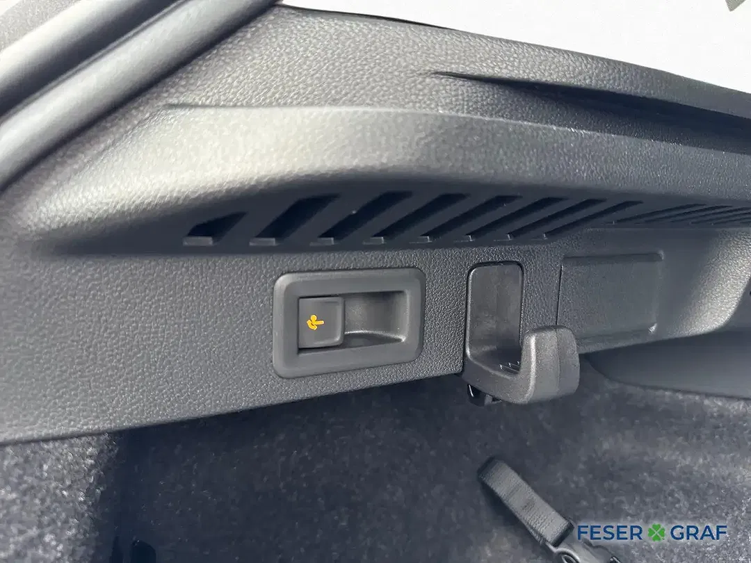 Skoda Kamiq - Thumbnail 15