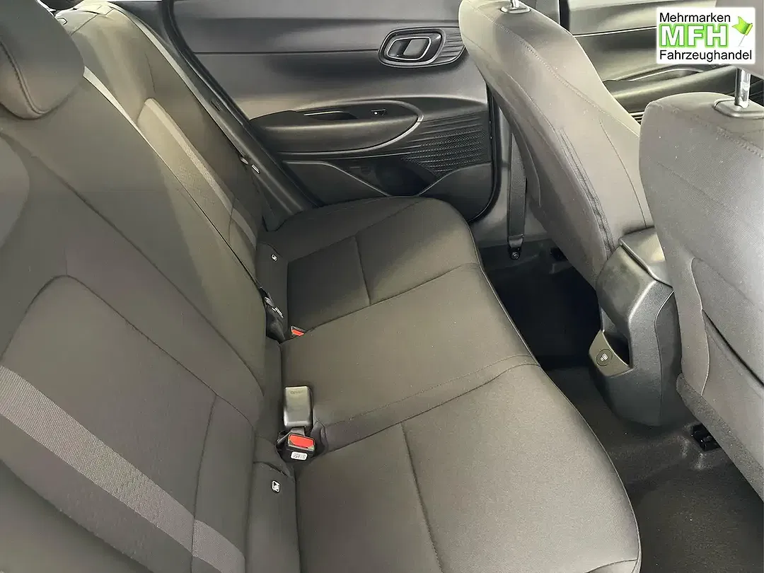Hyundai i20 - Thumbnail 15