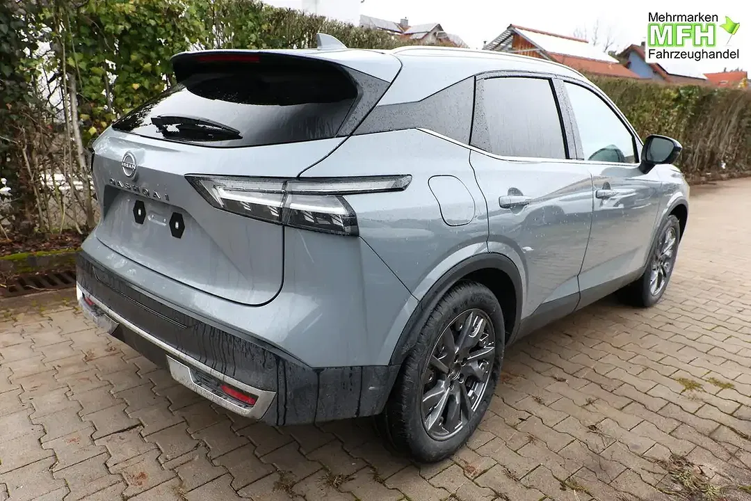 Nissan Qashqai - Thumbnail 2