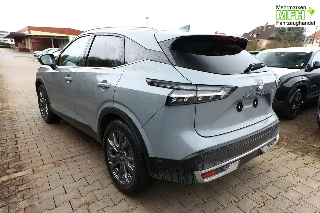 Nissan Qashqai - Thumbnail 3