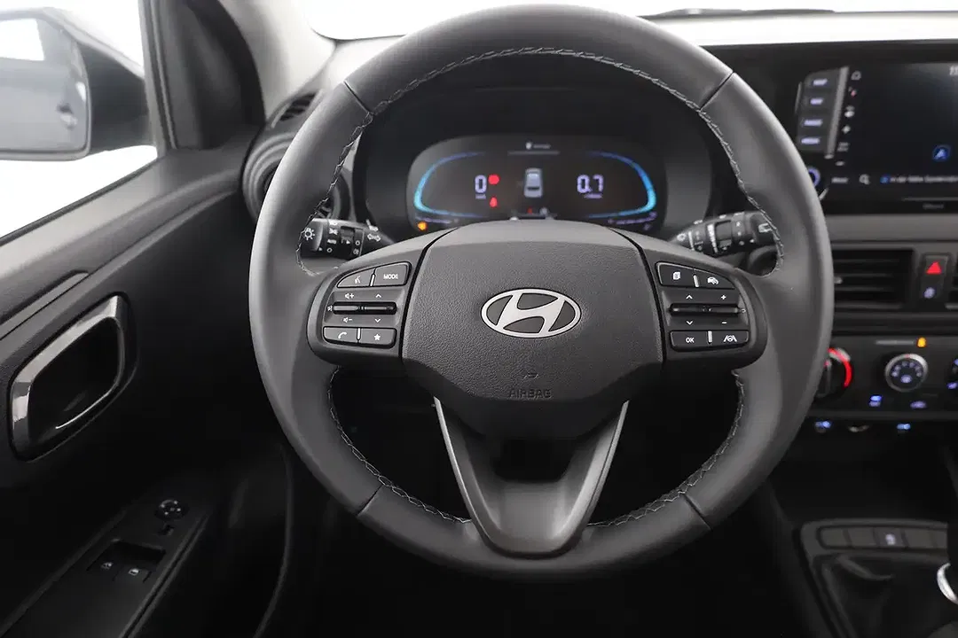 Hyundai i10 - Thumbnail 13