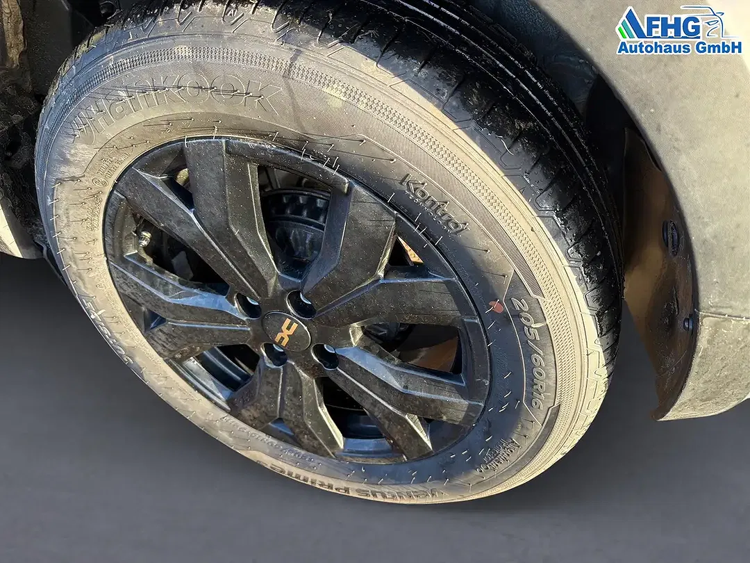 Dacia Sandero - Thumbnail 7