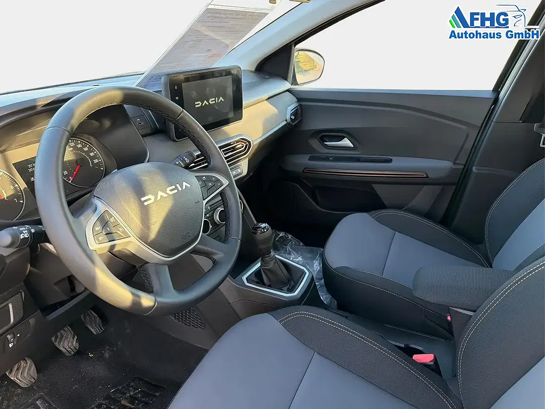 Dacia Sandero - Thumbnail 8