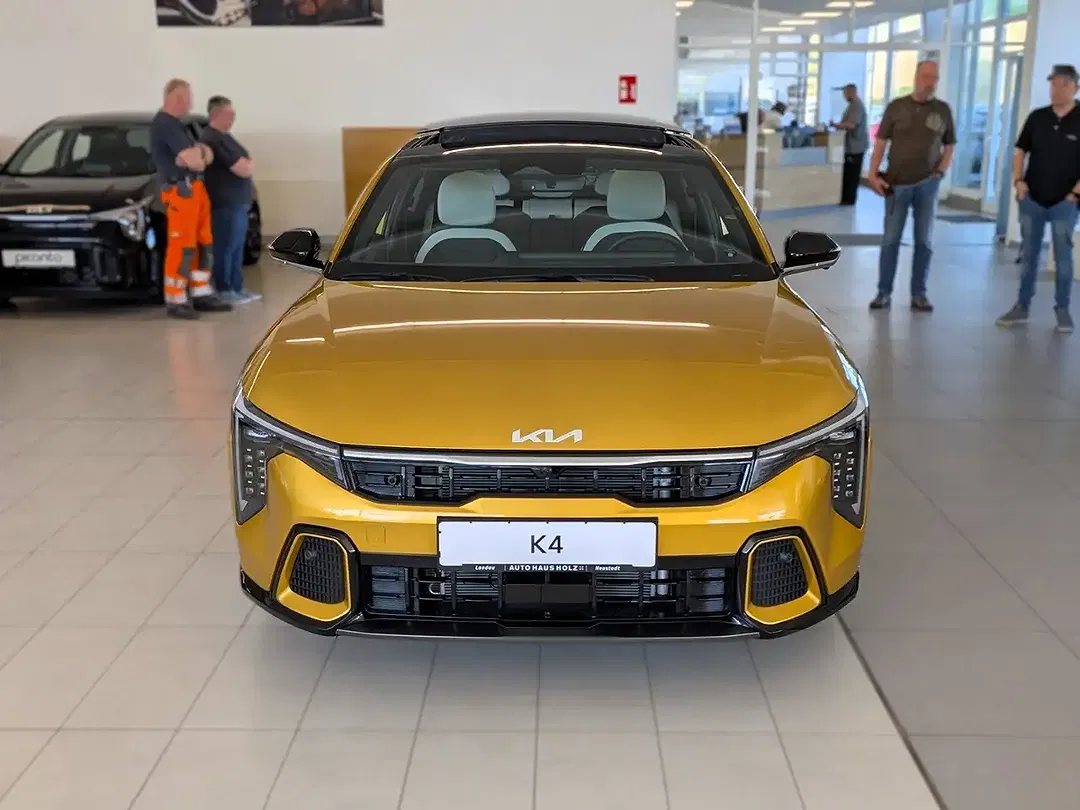 Kia K4 - Thumbnail 6
