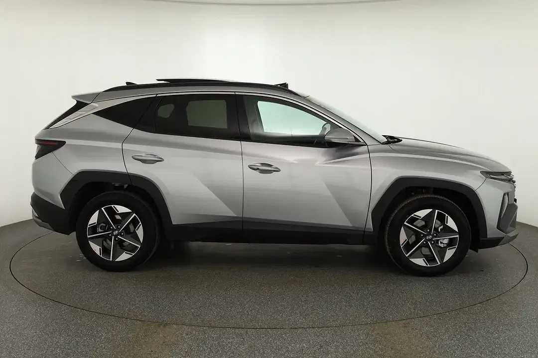 Hyundai TUCSON - Thumbnail 5