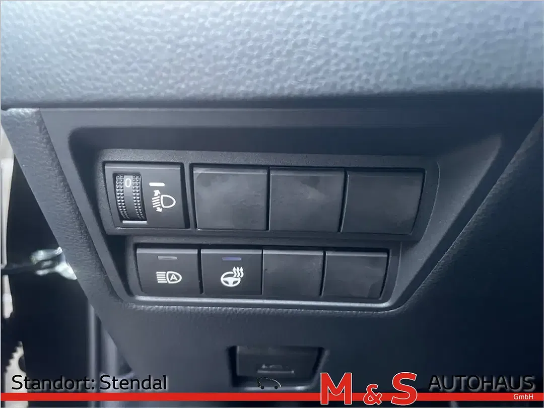 Toyota Yaris - Thumbnail 20