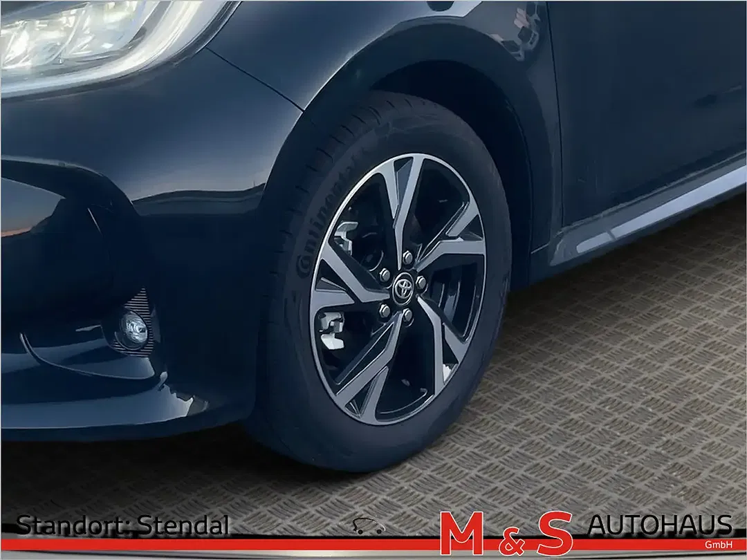 Toyota Yaris - Thumbnail 7