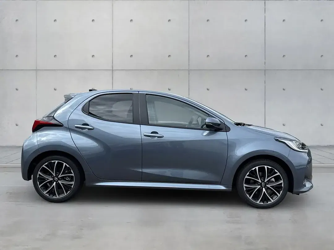Toyota Yaris - Thumbnail 4