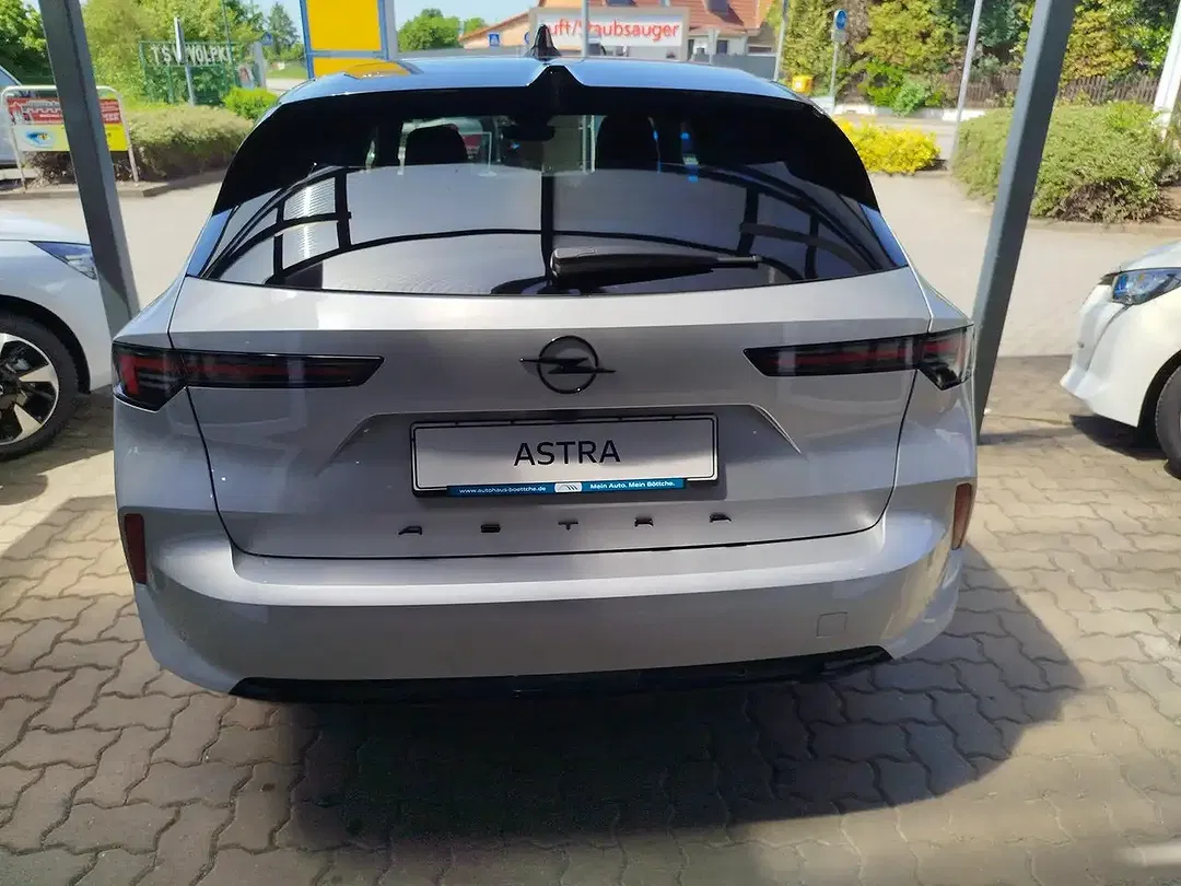 Opel Astra - Thumbnail 5