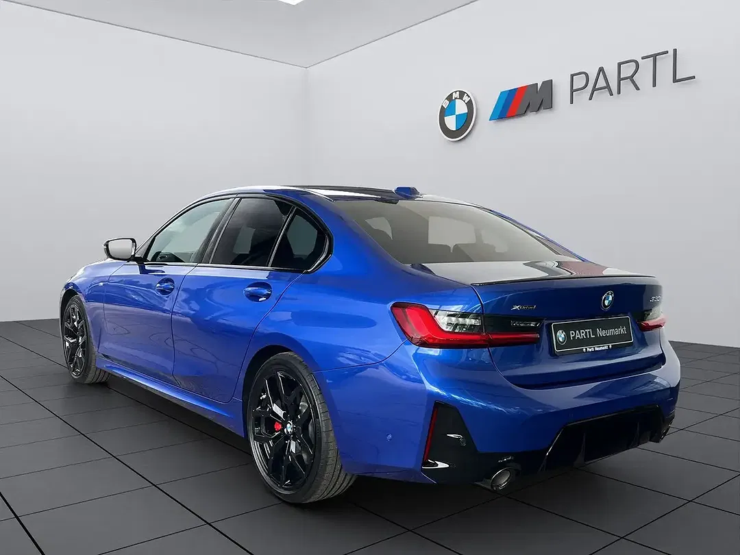 BMW 330 - Thumbnail 3