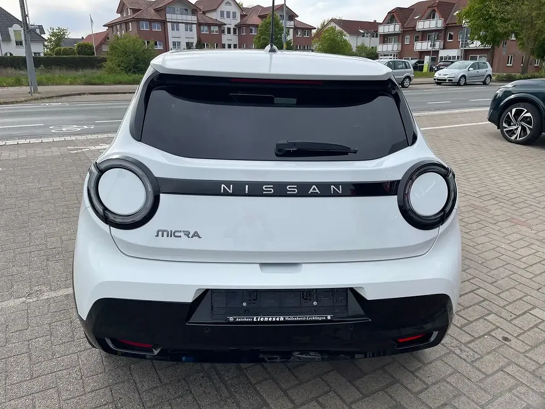 Nissan Micra - Thumbnail 7