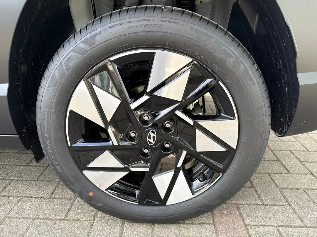 Hyundai KONA - Thumbnail 5