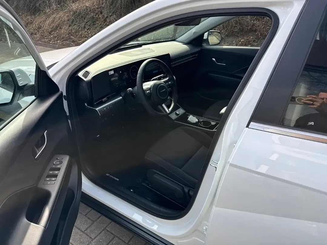 Hyundai KONA - Thumbnail 6