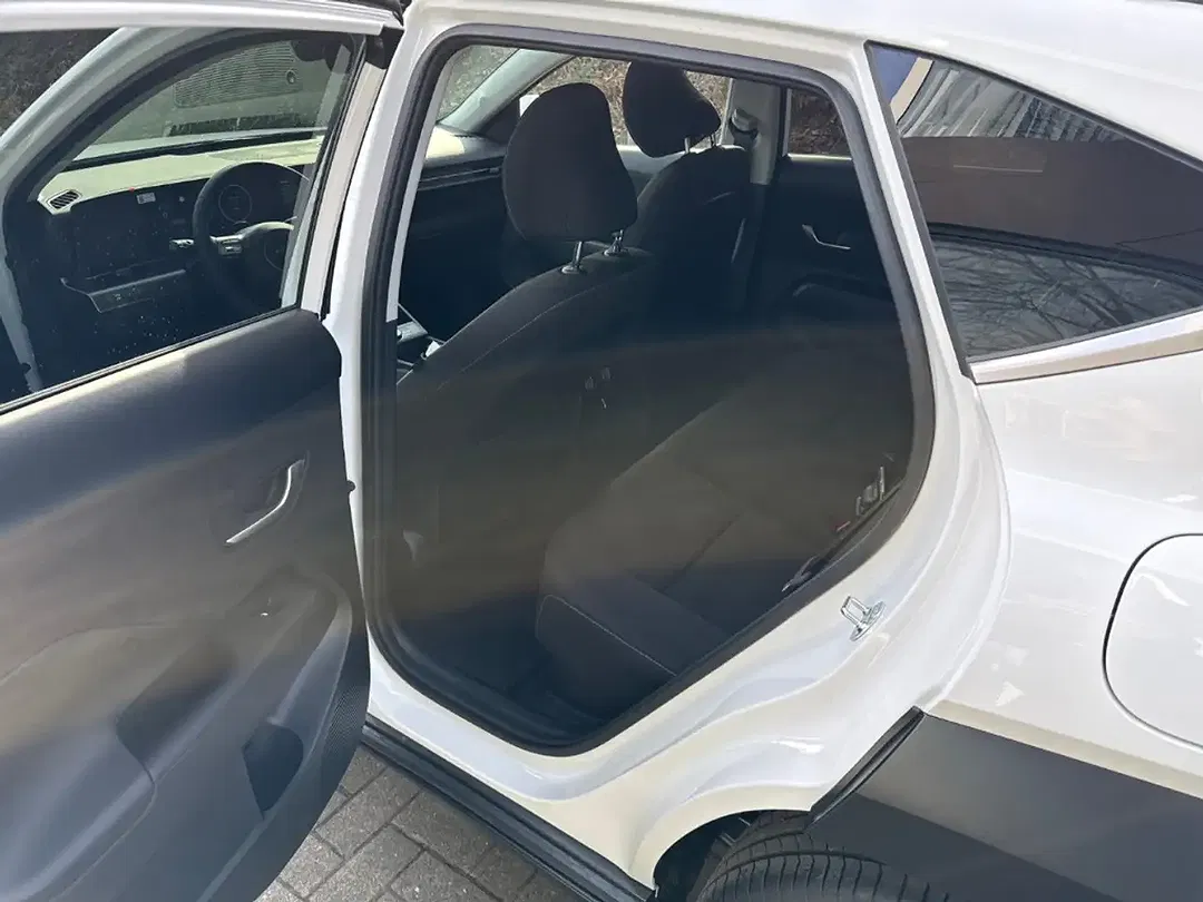 Hyundai KONA - Thumbnail 8