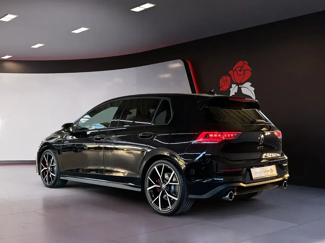 Volkswagen Golf GTI - Thumbnail 3