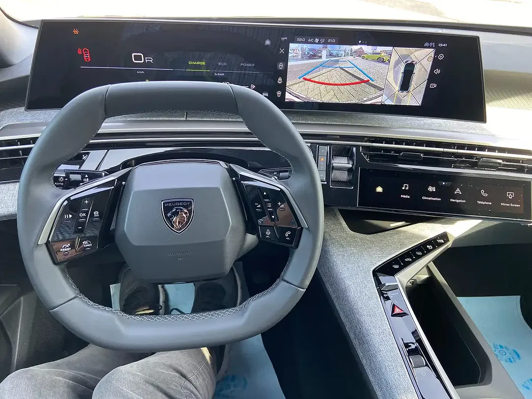 Peugeot 3008 - Thumbnail 9