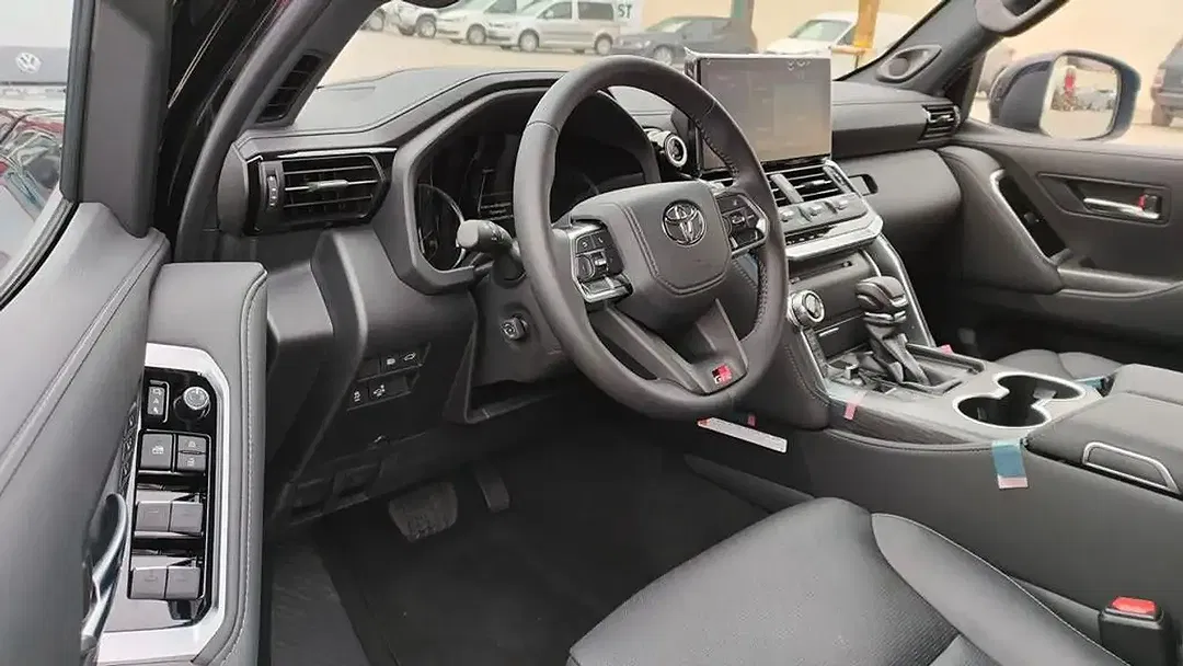 Toyota Land Cruiser - Thumbnail 12