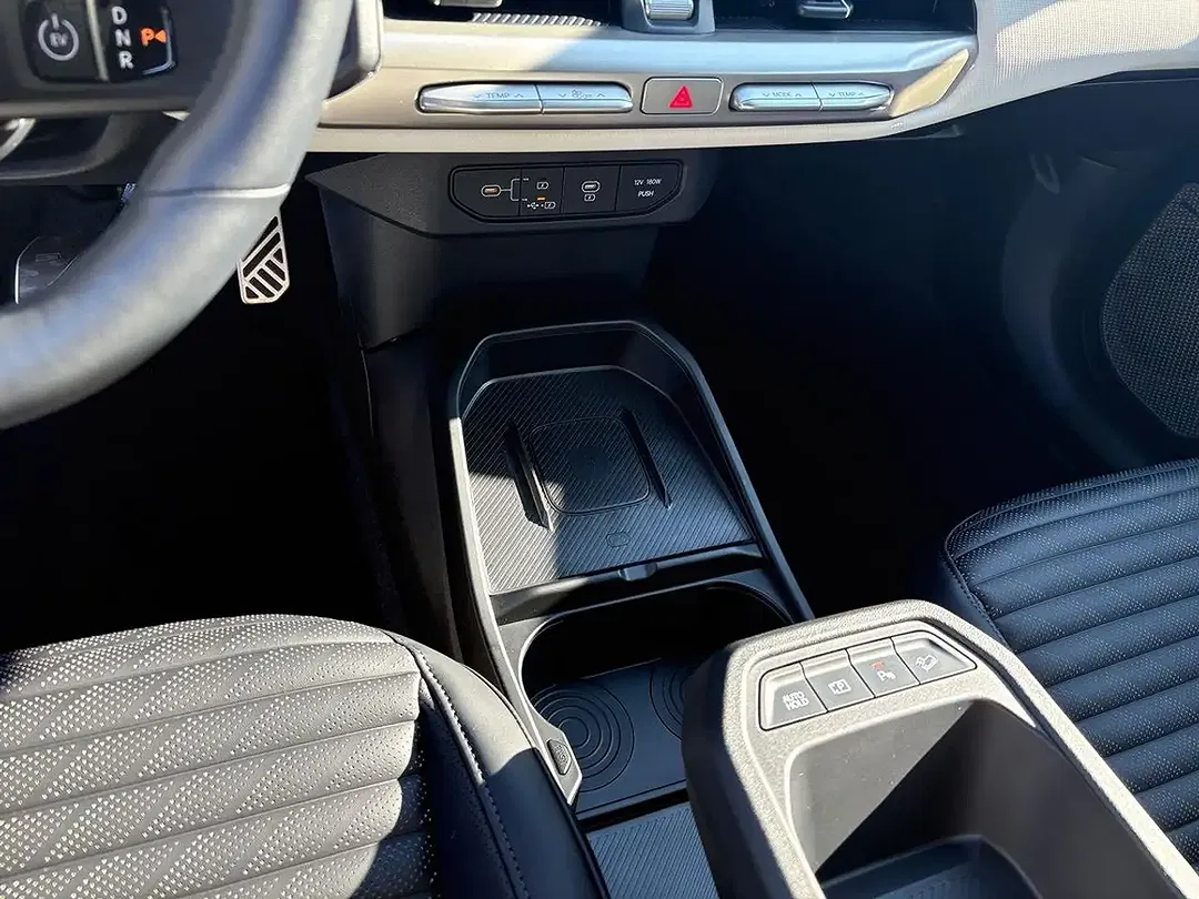 Kia EV4 - Thumbnail 15