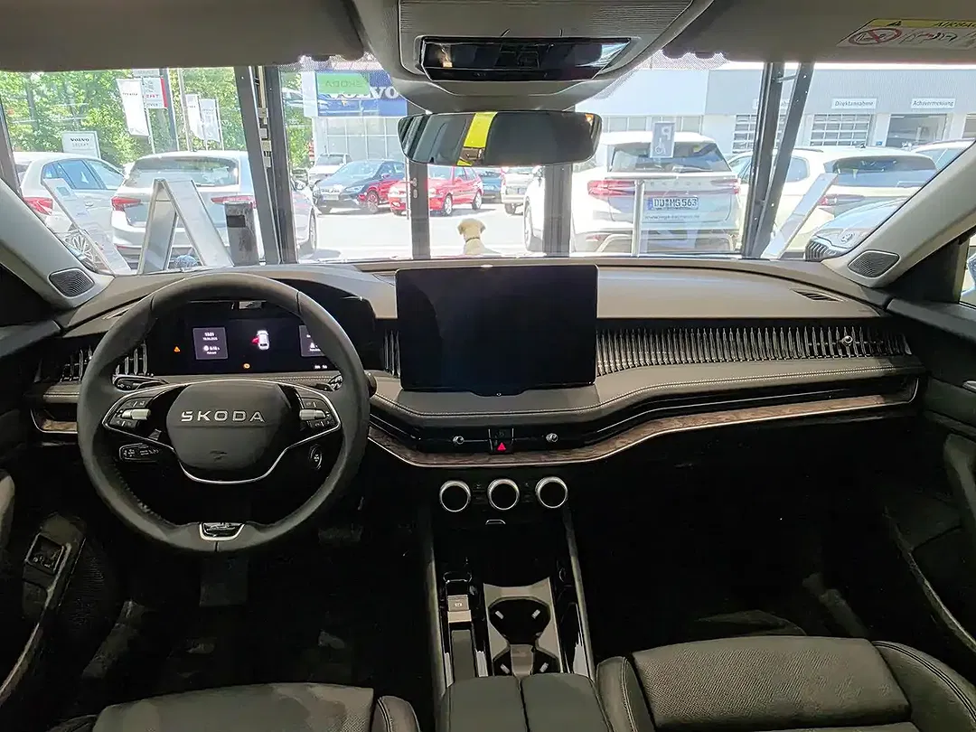 Skoda Superb - Thumbnail 9