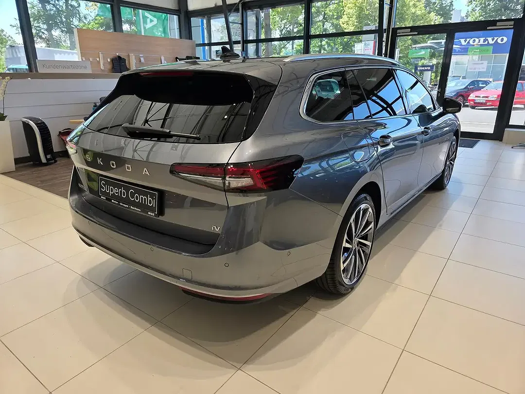 Skoda Superb - Thumbnail 4