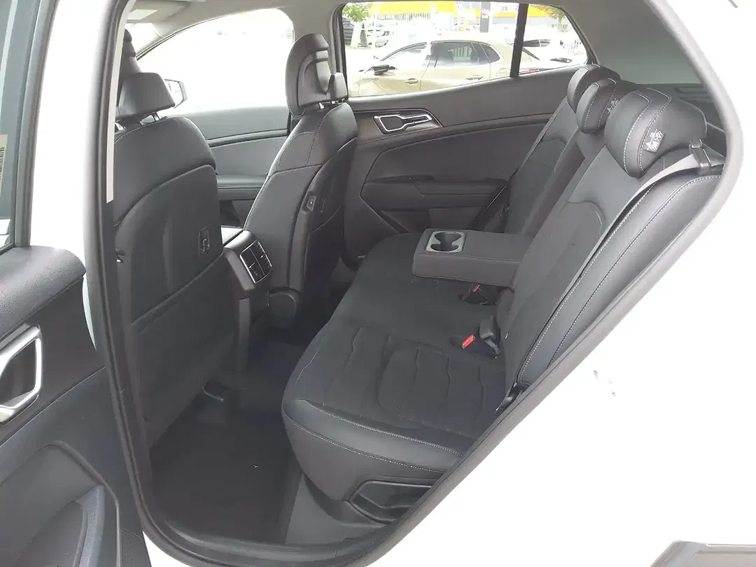 Kia Sportage - Thumbnail 13