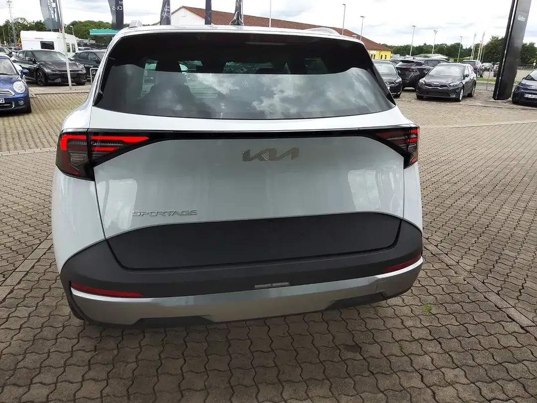 Kia Sportage - Thumbnail 4