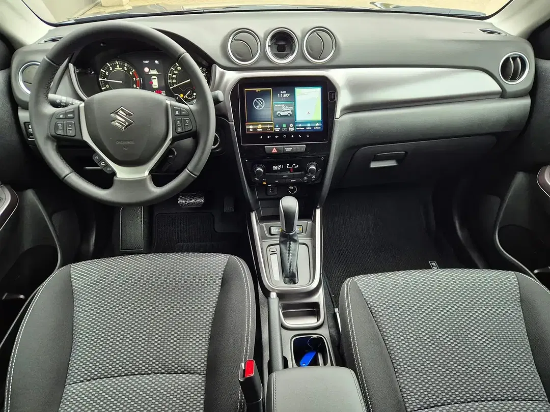 Suzuki Vitara - Thumbnail 10