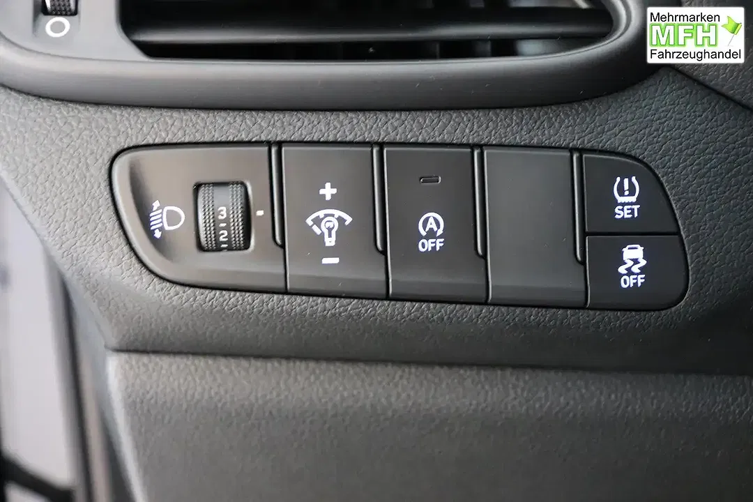 Hyundai i30 - Thumbnail 14