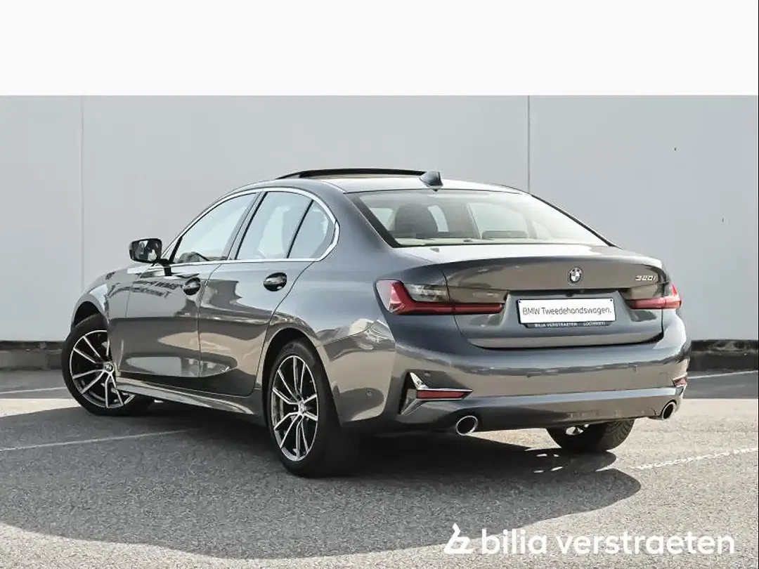 BMW 320 - Thumbnail 5